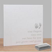 Ленен албум-дневник с мастилени отпечатъци WiddoPandCO Tiny fingers, tiny toes