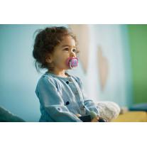 Philips AVENT Ортодонтични залъгалки Ultra Air HAPPY + стерилизаторна кутия (0-6м), НАДПИС/ПЕПЕРУДА, 2 бр./оп.