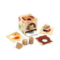 Играчка дърво кутия за сортиране форми и цветове Djeco