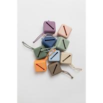 Силиконова кутийка за залъгалки Bibs Blush