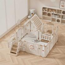 Детска вътрешна площадка с ограда Feelkids, люлка и активни елементи за игра