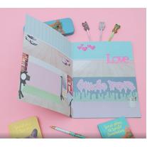 Албум със стикери и сцени Studio Pets Приятели