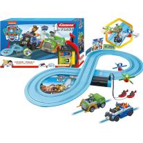 Състезателна писта Carrera Paw Patrol, Готови за атака