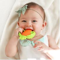 Силиконова бебешка гризалка, Infantino, Морков