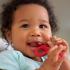 Чесалка с апликатор Matchstick Monkey Teether Red