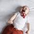 Чесалка с апликатор Matchstick Monkey Teether Red