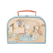 Детска дървена играчка в куфар Moulin Roty, Лекарски комплект