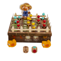 Детска настолна игра Hape , Спаси фермата