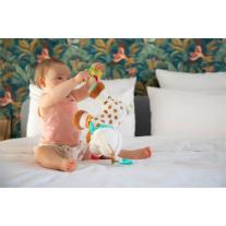 Играчка за закачане с активности Sophie-la-giraffe Sweety