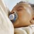Ортодонтични залъгалки Philips Avent Ultra Air Happy 0-6м с дизайн Надпис и Лодка в кутия за стерилизиране