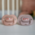 Ортодонтични залъгалки Tommee Tippee ANY TIME 6-18м, розови с декор KIND, в кутия за стерилизиране