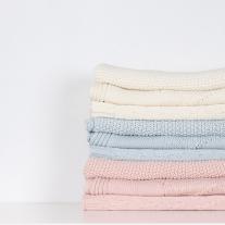 Bonjourbébé Плетено oдеяло Granny Organic pink - 3422037