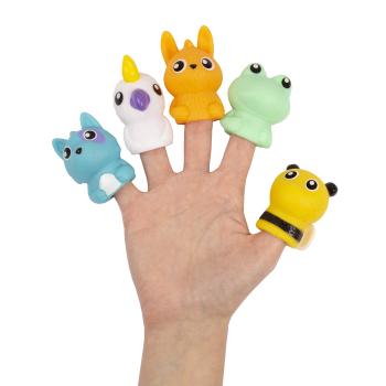 Текстилна книжка Щастливи у дома с животни за куклен театър Playgro 