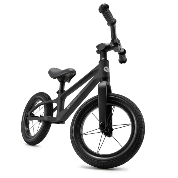 eter-black-4-1773687855-VPglvQ eter-black-4-1773687855-VPglvQ