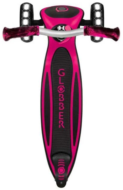 sgavaema-trotinetka-globber---ace-lights--rozova-33 sgavaema-trotinetka-globber---ace-lights--rozova-33