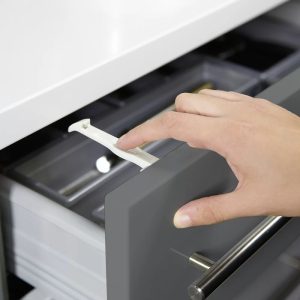 Устройство за заключване на чекмедже или вратички на шкафове SAFETY 1st 7 бр. в опаковка