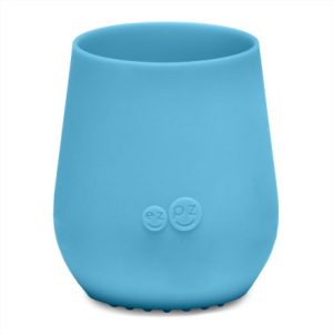 Обучителна силиконова чаша Ezpz 4 + месеца Tiny Cup Blue