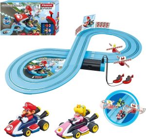 Състезателна писта Carrera Mario Kart™ - Супер Марио срещу Пийч