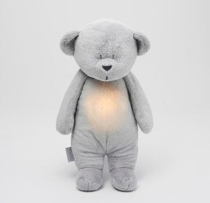 Приятелче за спокоен сън с нощна лампа и успокояващи звуци MOONIE Мечо Silver