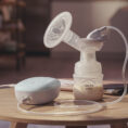 Philips-Avent-Breast-Pumps-Essential-SCF323-11-with-milk-1774870527-OFMwfW