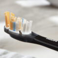 a3-premium-all-in-1-rezervna-glava-philips-sonicare-hx9092-11-cherna-lifestyle-1774872403-hXMb2w