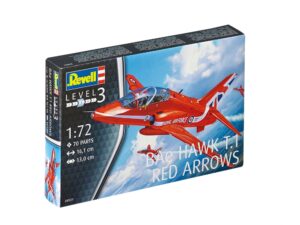 Сглобяем модел, Revell, Британски учебно-тренировъчен лек изтребител, BAe Hawk T.1 Red Arrows, 70 части