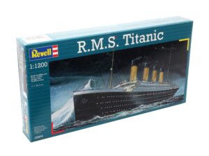 Сглобяем модел, Revell, Презокеански лайнер RMS Titanic, 40 части