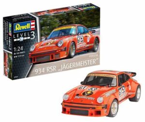 Сглобяем модел, Revell, Porsche 934 RSR Jägermeister, 104 части