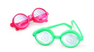 Чудати очила, Hape