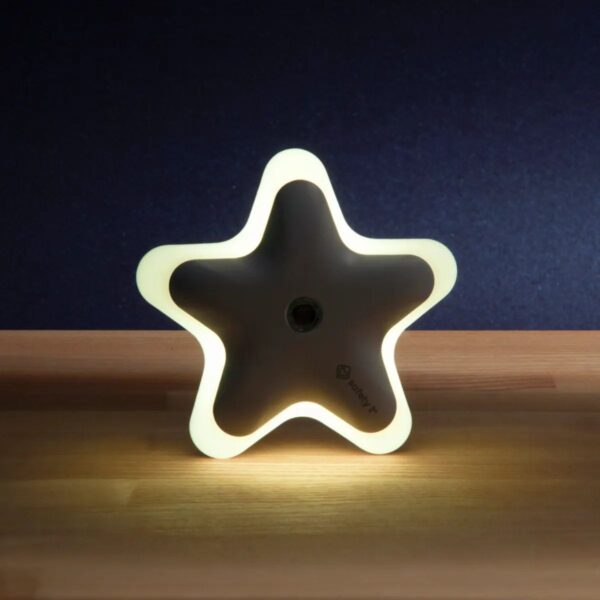 avtomatichna-noshtna-led-lampa-safety-1st---zvezda--byala-32 avtomatichna-noshtna-led-lampa-safety-1st---zvezda--byala-32