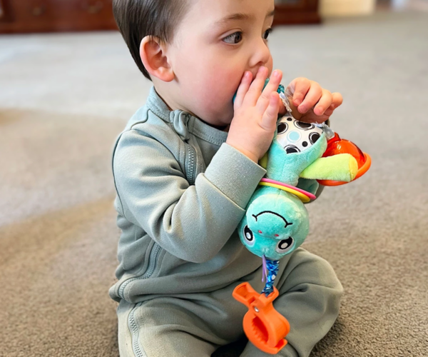 visyashta-igrachka-playgro---dinozavar-deni-35 visyashta-igrachka-playgro---dinozavar-deni-35