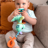 visyashta-igrachka-playgro---dinozavar-deni-36