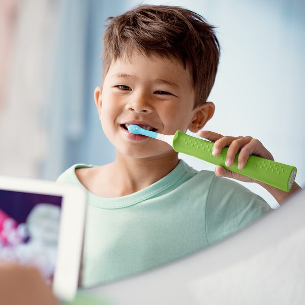 HX6352-11_philips-sonicare-for-kids-green_lifestyle-boy-1792617257-Xbqktt HX6352-11_philips-sonicare-for-kids-green_lifestyle-boy-1792617257-Xbqktt