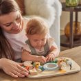 TL.0863.001_tiny-love-darvena-daska-s-aktivnosti-farmers-funday_mom-1792617882-Lh9WW9