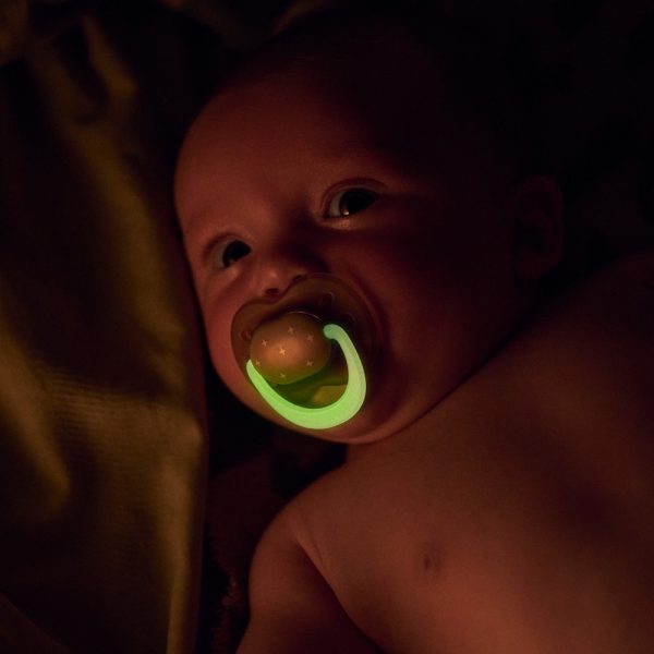 TT.0307-Tommee-Tippee-Soothers-Night-Light-0-6m_green-night-1792876291-OFMZYU TT.0307-Tommee-Tippee-Soothers-Night-Light-0-6m_green-night-1792876291-OFMZYU