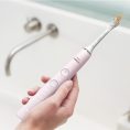 elektricheska-chetka-za-zabi-sonicare-HX9911-21-rozova-in-use-1792615854-wGWySu
