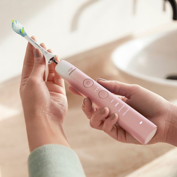 philips-sonicare-HX9911-84_DiamondClean-9000-Pink_postavyane-na-glava-1792615375-AHNDzJ philips-sonicare-HX9911-84_DiamondClean-9000-Pink_postavyane-na-glava-1792615375-AHNDzJ